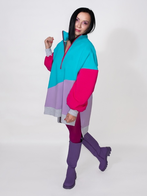 BLUZA KOLOROWA ZE STÓJKĄ I ŚCIĄGACZEM D