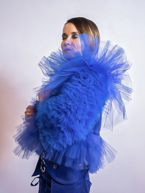 STRUKTURALNY TOP "BLUE" ZE SPÓDNICĄ