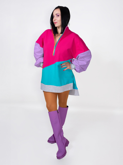 BLUZA KOLOROWA ZE STÓJKĄ I ŚCIĄGACZEM F